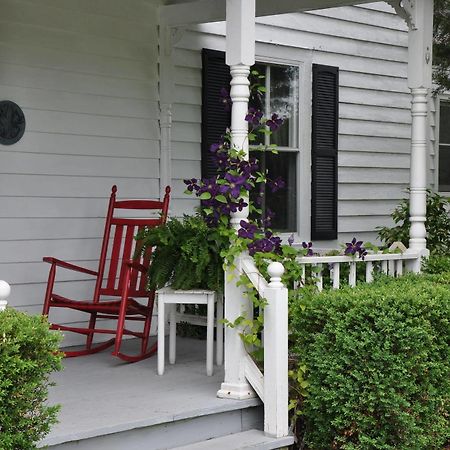 The Bed And Breakfast At Peace Hill Charles City Exterior photo